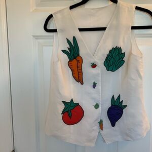 Size S ladies unique Wht. Linen Vest. Machine wash. Vegetable buttons